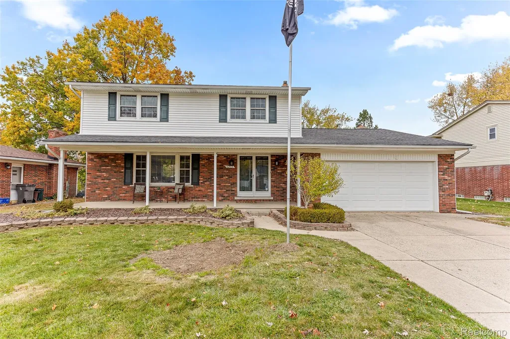 16515 Festian Drive Clinton Charter Township MI 48035