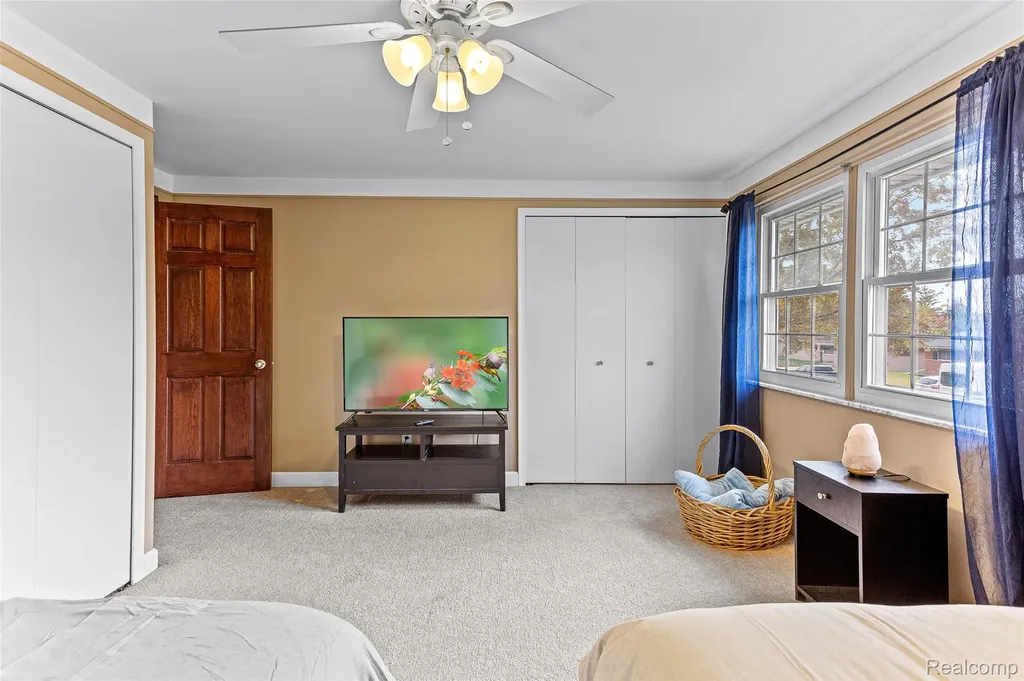 16515 Festian Drive Clinton Charter Township MI 48035