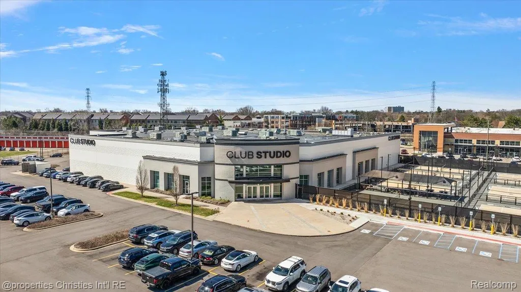 1466 Ashford Court Troy City MI 48084