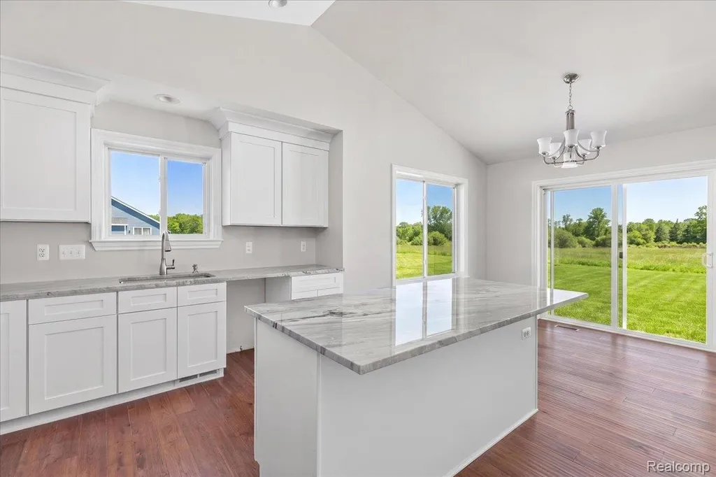15175 Worden Road Groveland Township MI 48442