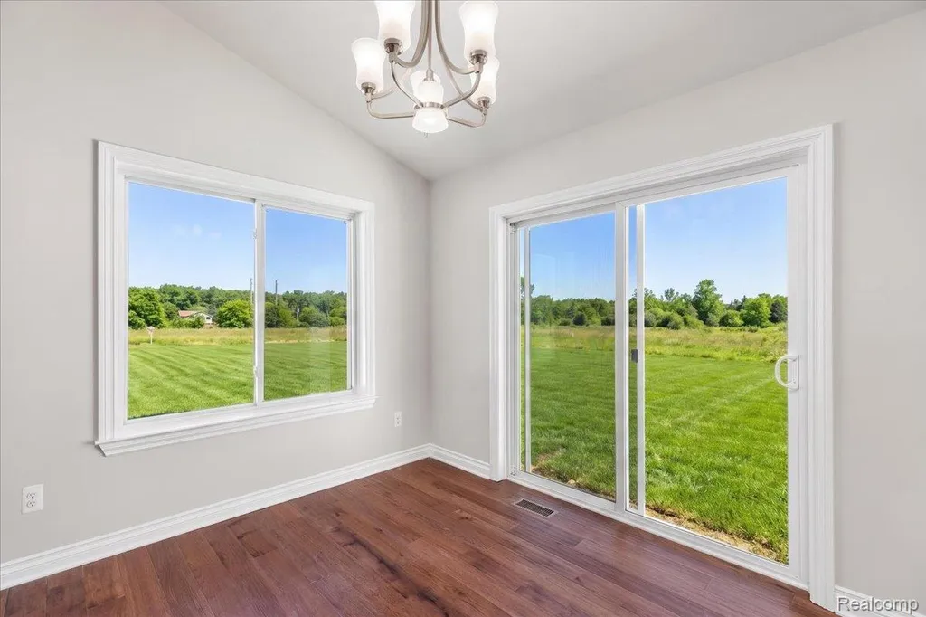 15175 Worden Road Groveland Township MI 48442