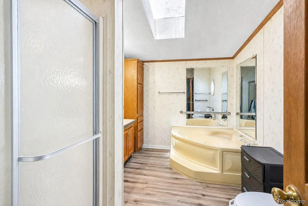 9159 Greentree Drive Berlin Charter Township MI 48166