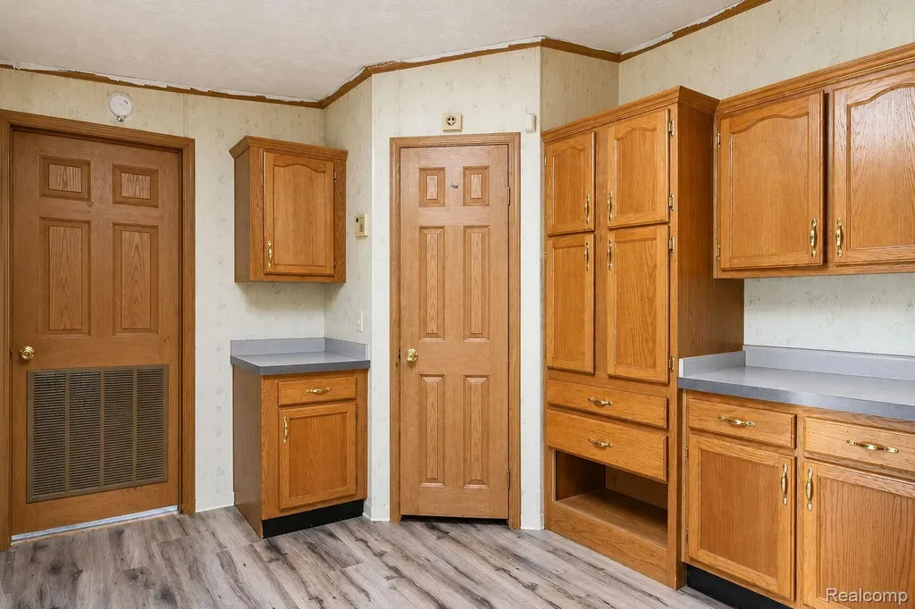 9159 Greentree Drive Berlin Charter Township MI 48166