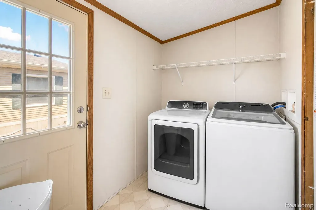 9159 Greentree Drive Berlin Charter Township MI 48166
