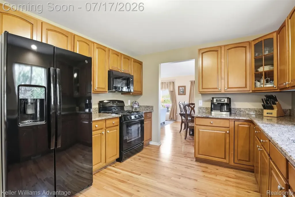 1449 Covington Crossing Commerce Charter Township MI 48390