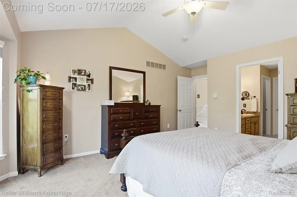 1449 Covington Crossing Commerce Charter Township MI 48390