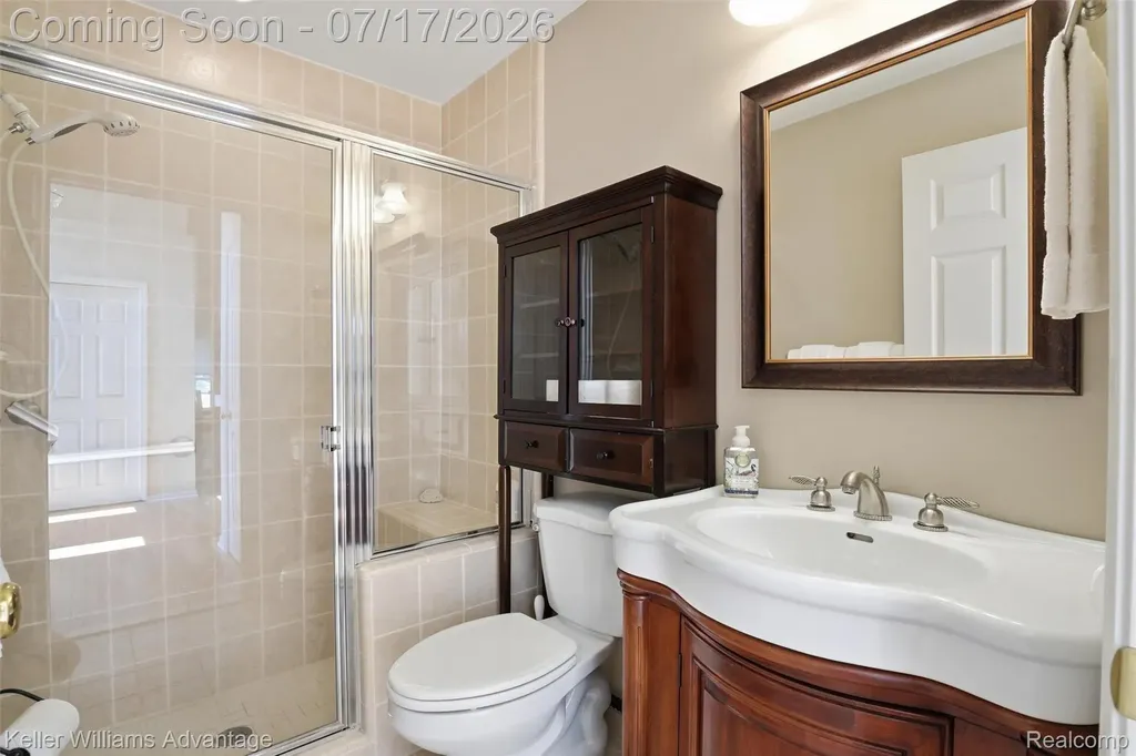 1449 Covington Crossing Commerce Charter Township MI 48390