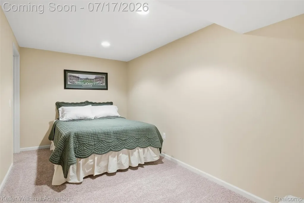 1449 Covington Crossing Commerce Charter Township MI 48390