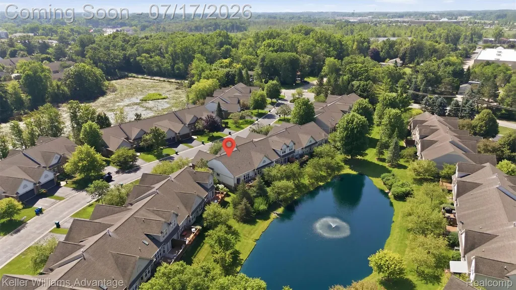 1449 Covington Crossing Commerce Charter Township MI 48390