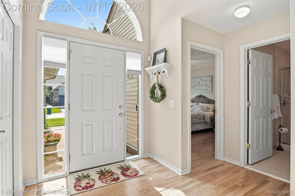 1449 Covington Crossing Commerce Charter Township MI 48390