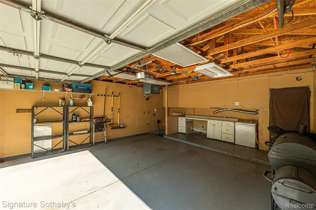 1312 Merry Road Waterford Charter Township MI 48328