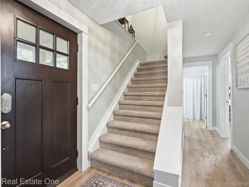 4011 Lotus Drive Waterford Charter Township MI 48329