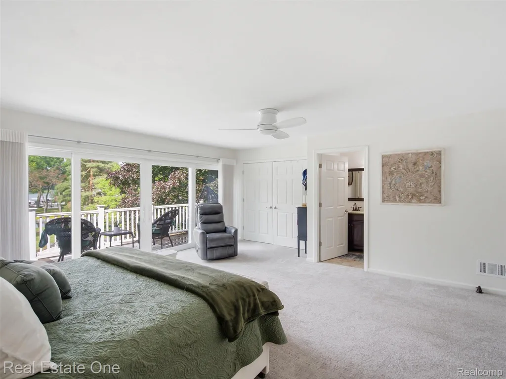 4011 Lotus Drive Waterford Charter Township MI 48329
