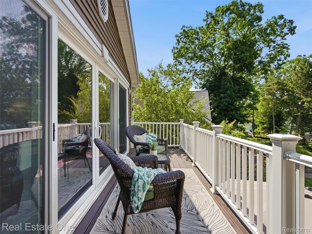 4011 Lotus Drive Waterford Charter Township MI 48329