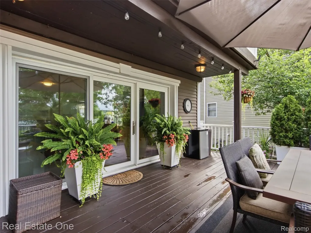 4011 Lotus Drive Waterford Charter Township MI 48329