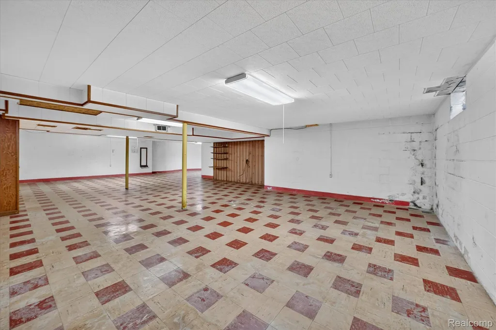 3 Shorecrest Circle Village Of Grosse Pointe Shores City MI 48236
