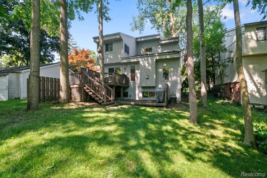 5775 Eastman Boulevard West Bloomfield Charter Township MI 48323