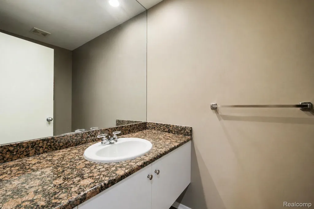 5775 Eastman Boulevard West Bloomfield Charter Township MI 48323