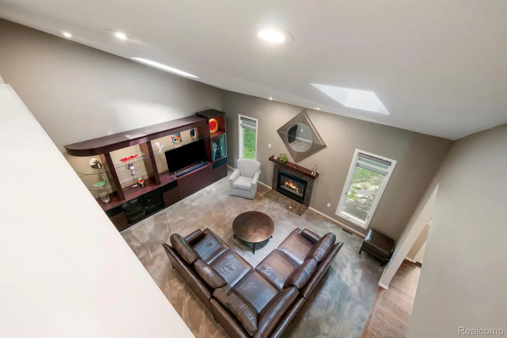 5775 Eastman Boulevard West Bloomfield Charter Township MI 48323