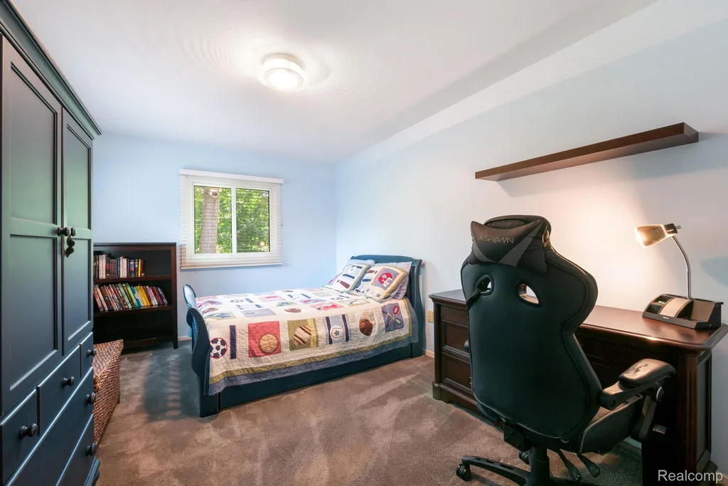 5775 Eastman Boulevard West Bloomfield Charter Township MI 48323