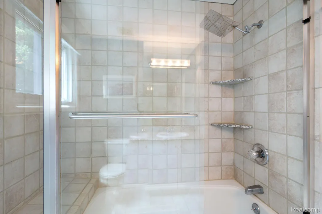 5775 Eastman Boulevard West Bloomfield Charter Township MI 48323