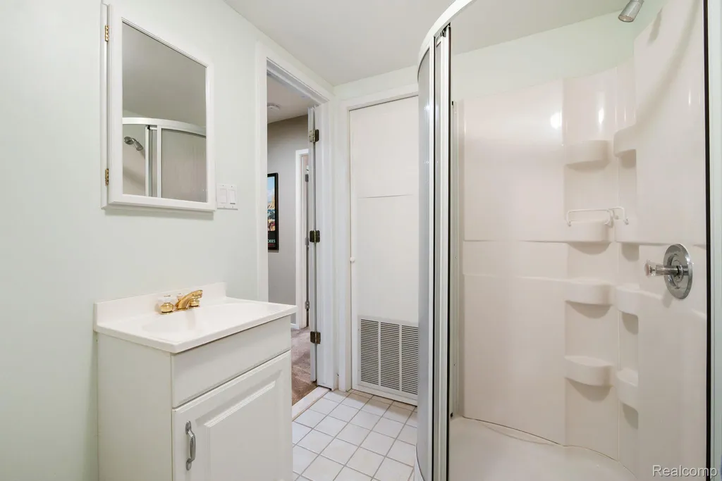 5775 Eastman Boulevard West Bloomfield Charter Township MI 48323