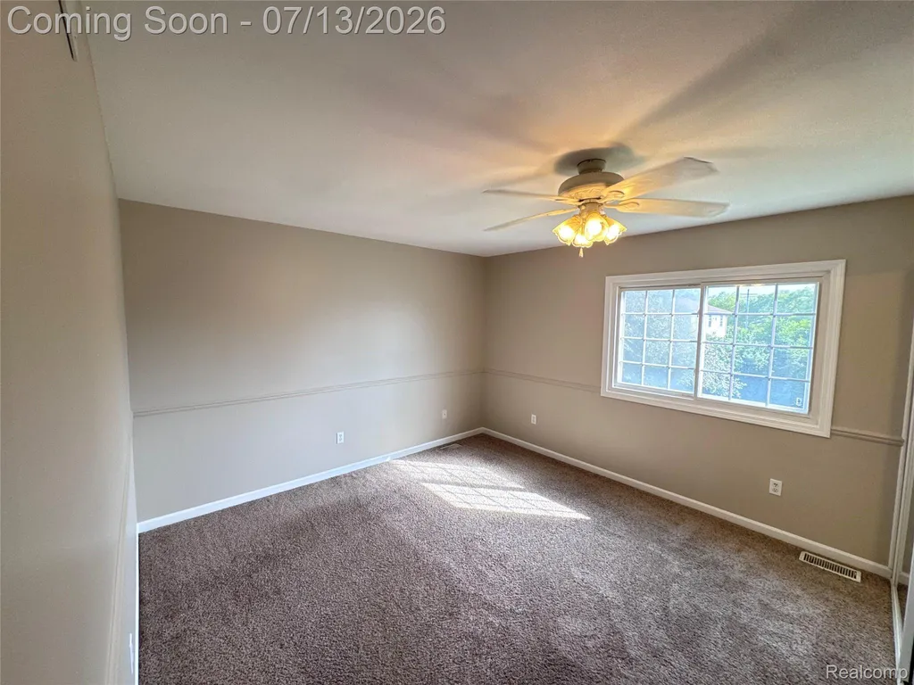 35601 Ashford Drive Sterling Heights City MI 48312