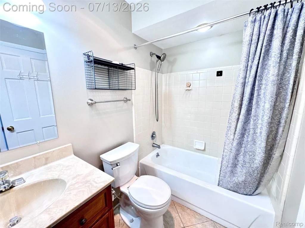 35601 Ashford Drive Sterling Heights City MI 48312
