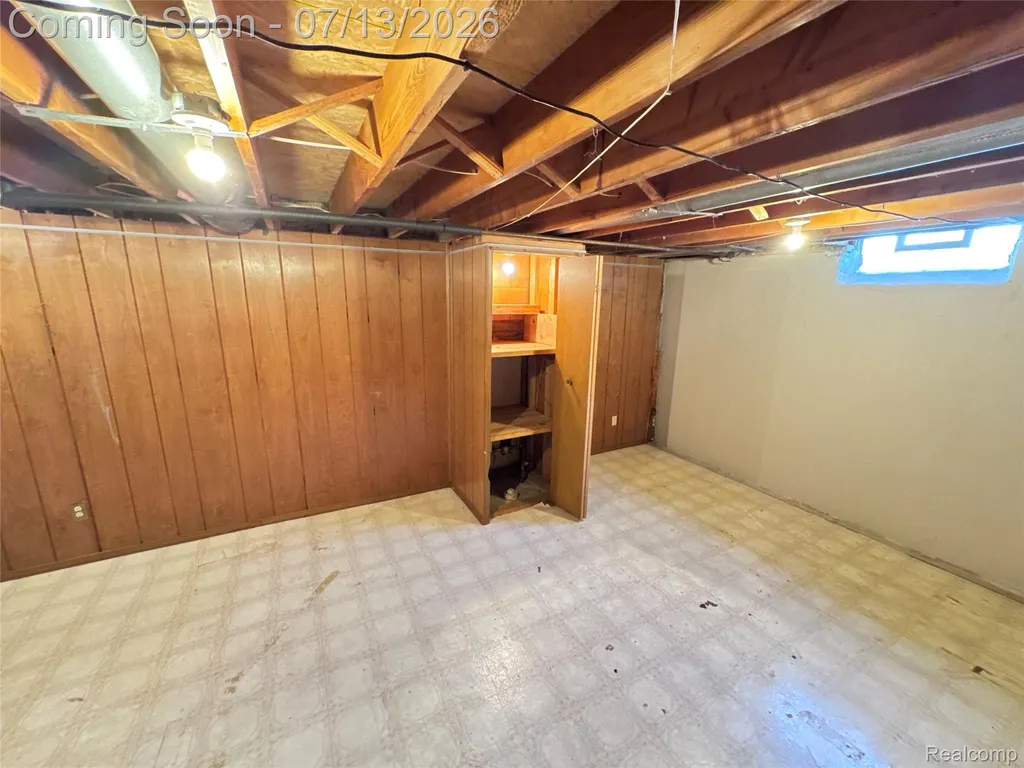 35601 Ashford Drive Sterling Heights City MI 48312
