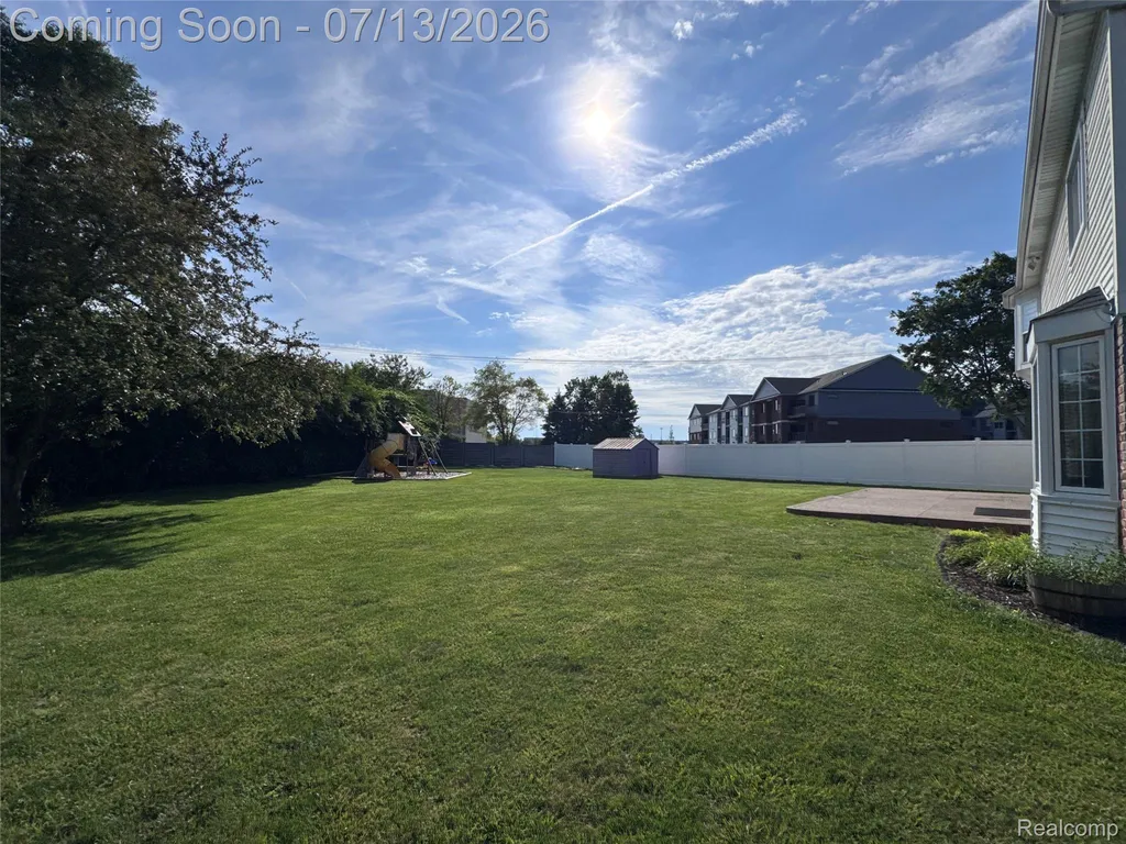 35601 Ashford Drive Sterling Heights City MI 48312