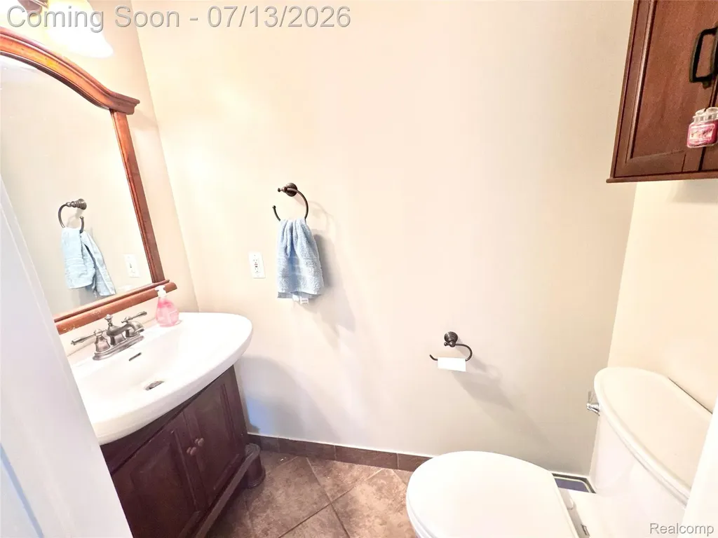 35601 Ashford Drive Sterling Heights City MI 48312