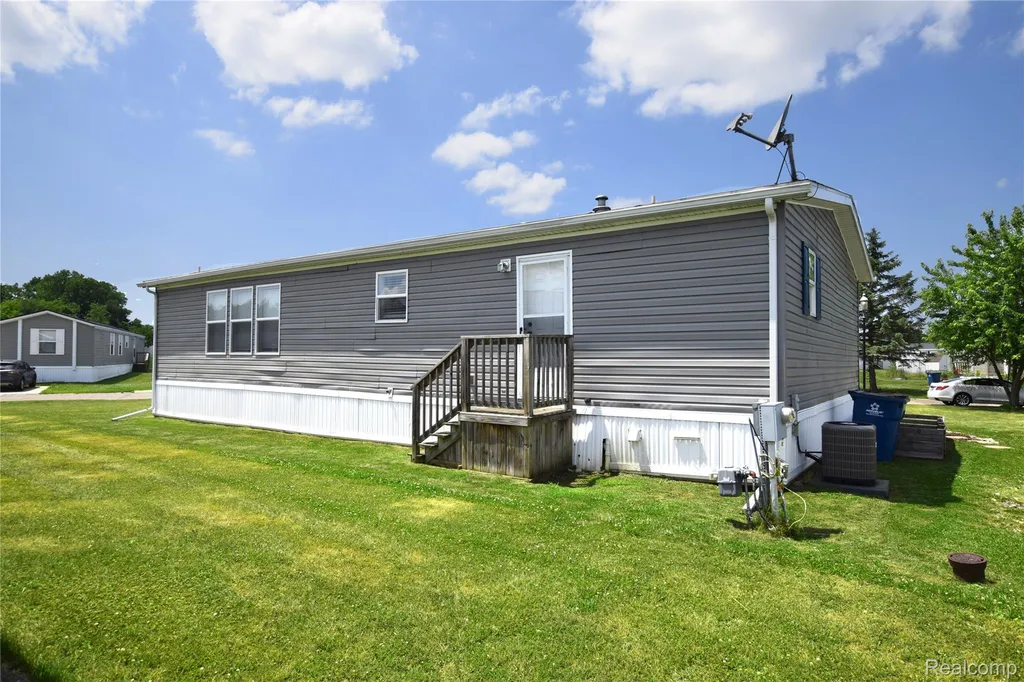 148 Pheasant Lane Grand Blanc Charter Township MI 48439