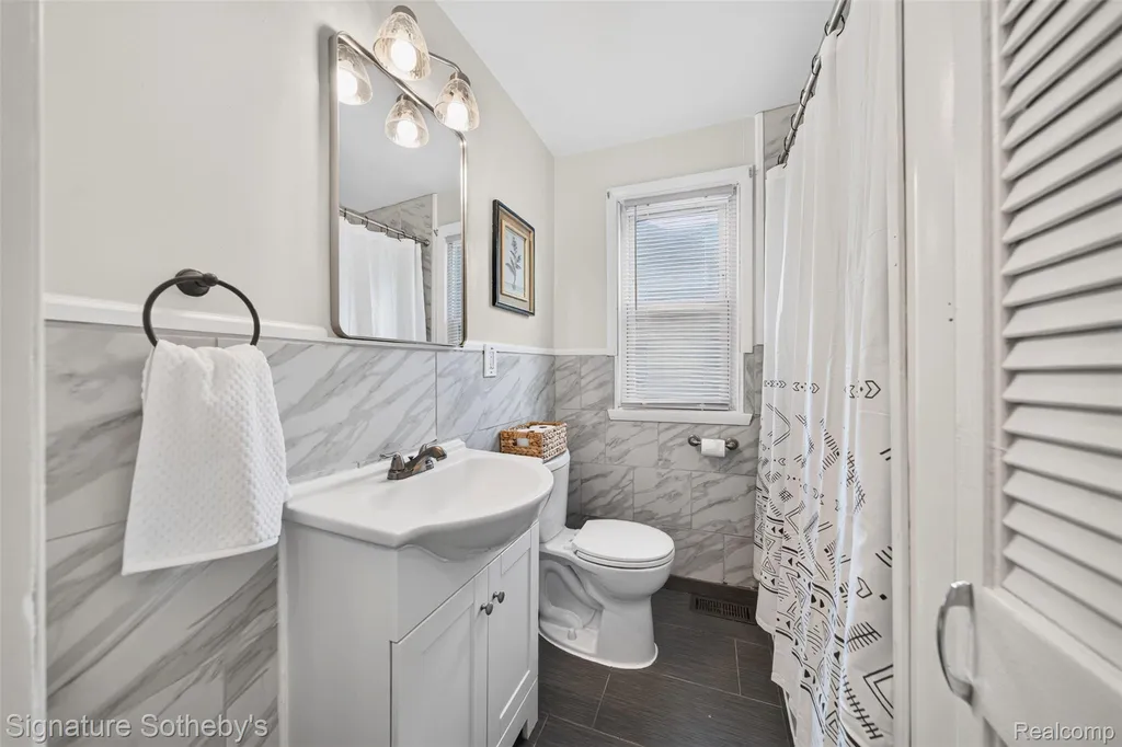 388 Channing Street Ferndale City MI 48220