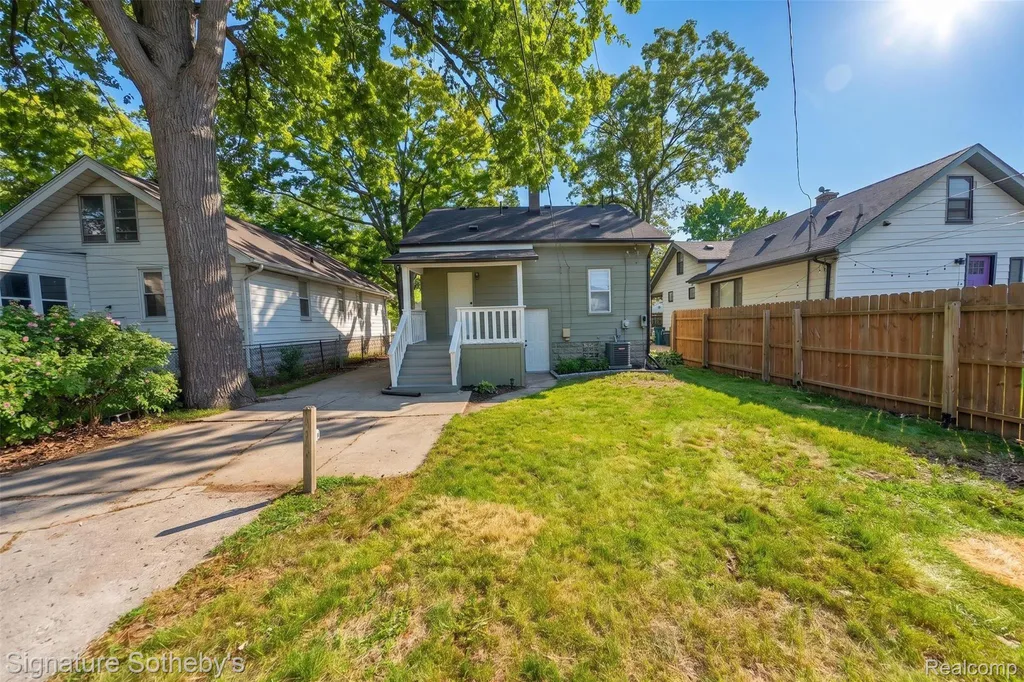 388 Channing Street Ferndale City MI 48220