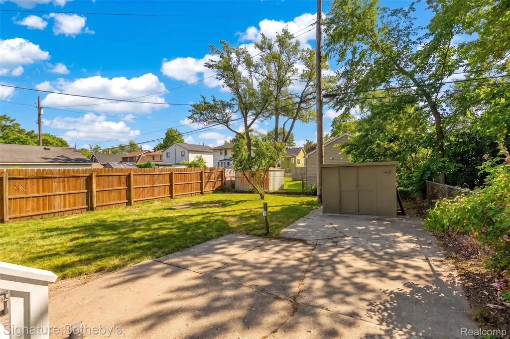 388 Channing Street Ferndale City MI 48220