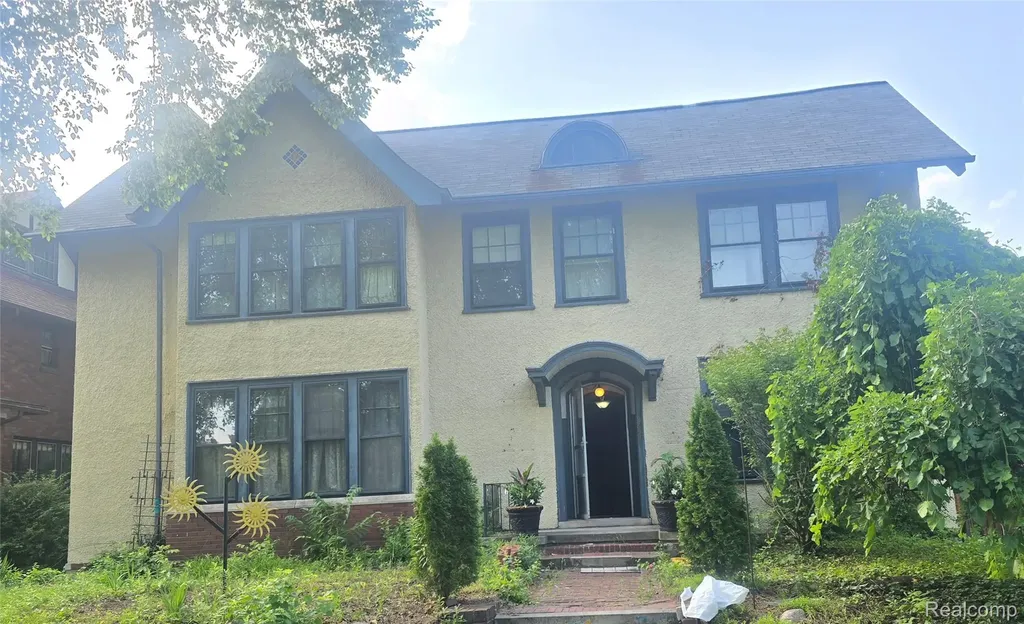 862 Chicago Blvd, E Detroit City MI 48202