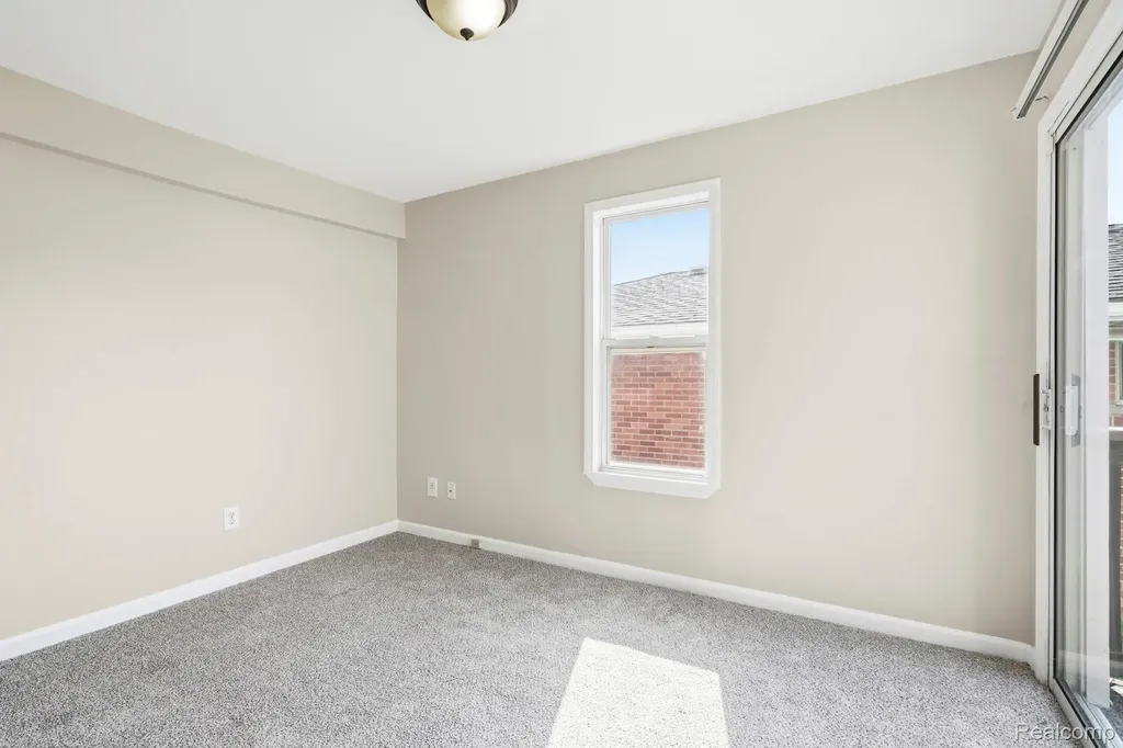 1507-11 Cleophus Parkway Lincoln Park City MI 48146