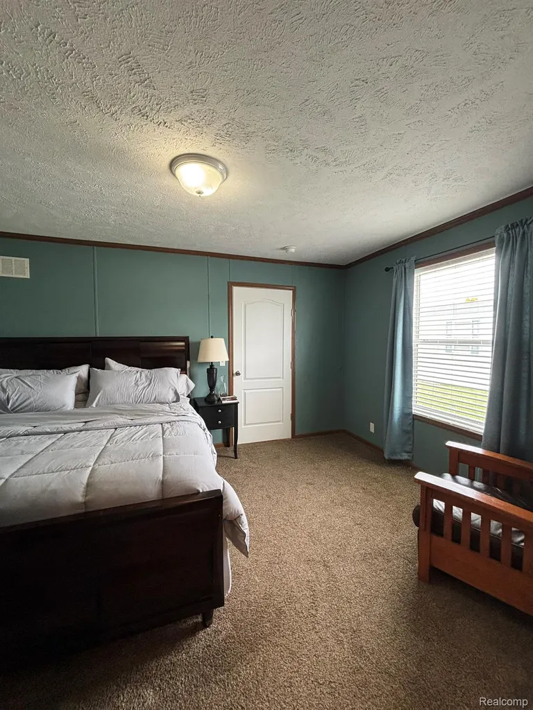 220 Pheasant Lane Grand Blanc Charter Township MI 48439