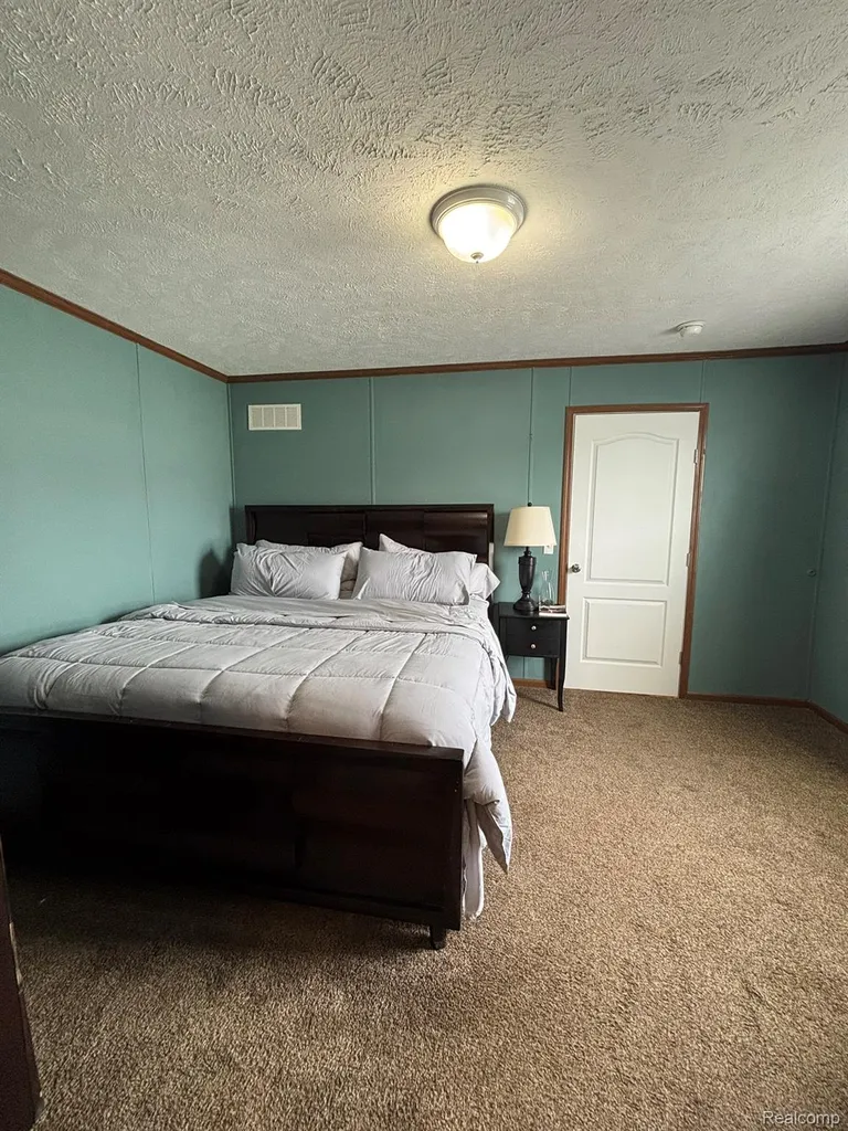220 Pheasant Lane Grand Blanc Charter Township MI 48439