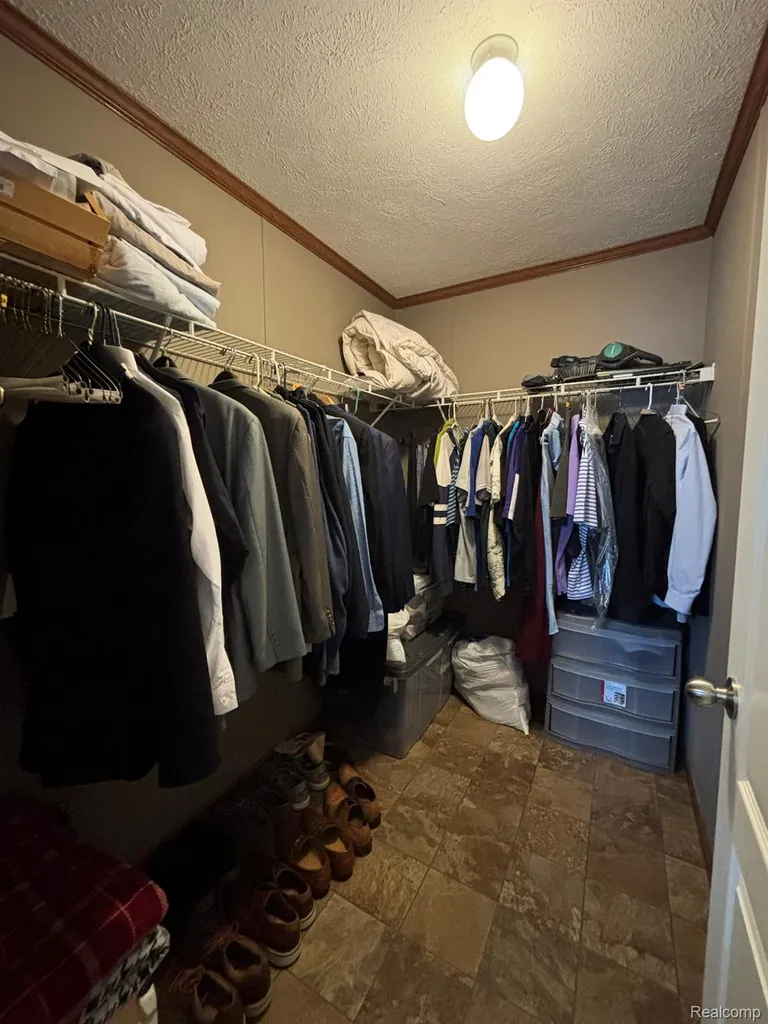 220 Pheasant Lane Grand Blanc Charter Township MI 48439