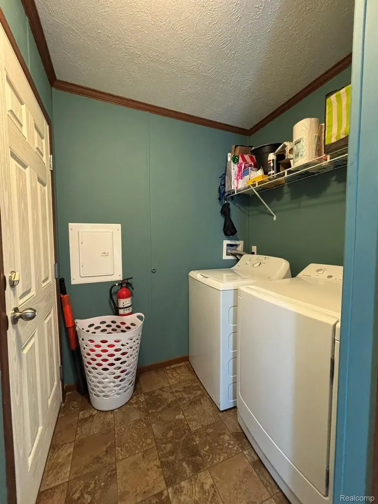 220 Pheasant Lane Grand Blanc Charter Township MI 48439