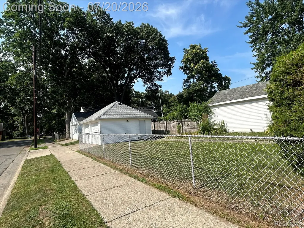 1003 Emwill Street Ferndale City MI 48220