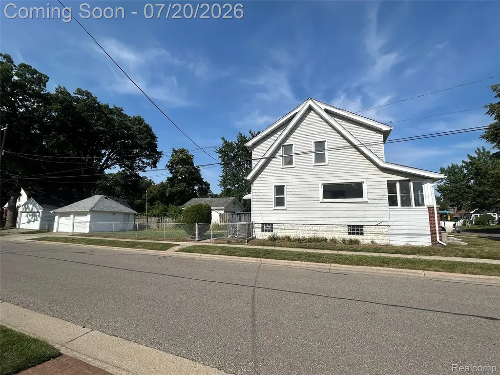 1003 Emwill Street Ferndale City MI 48220