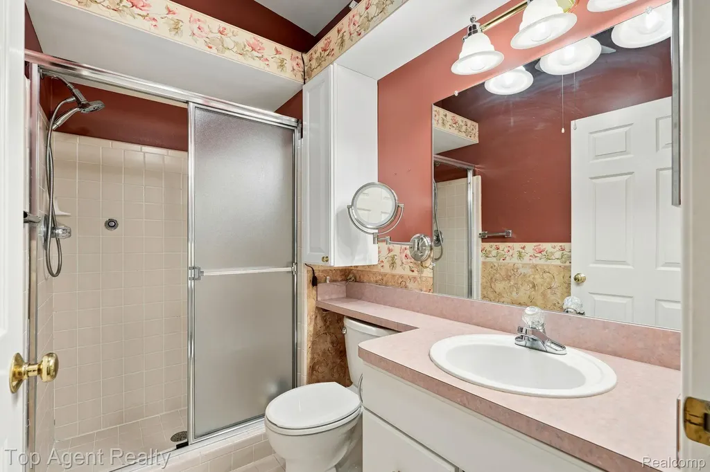 48659 Sundance Court Shelby Charter Township MI 48315