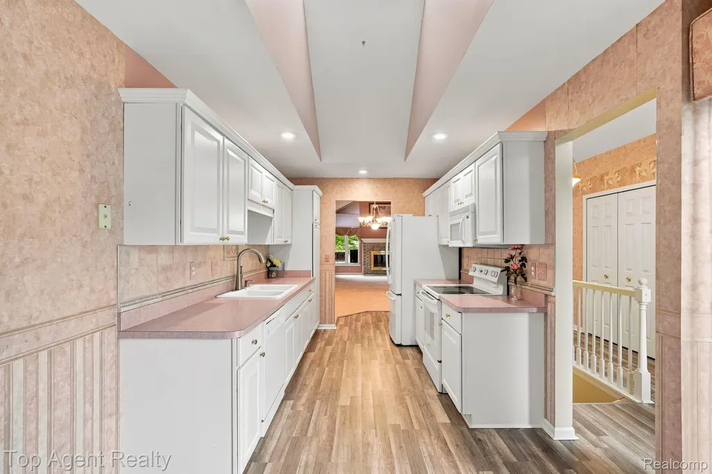 48659 Sundance Court Shelby Charter Township MI 48315
