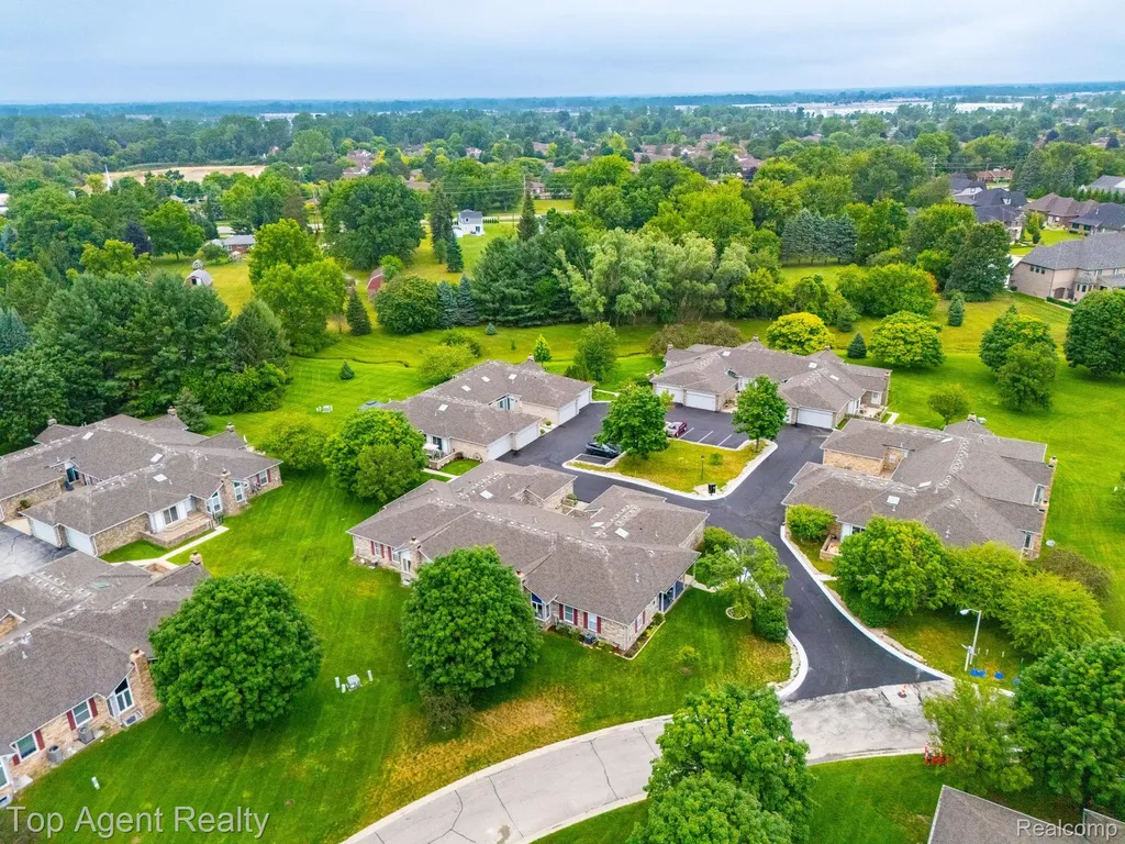 48659 Sundance Court Shelby Charter Township MI 48315
