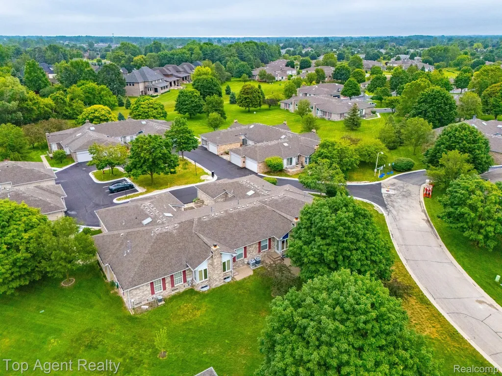 48659 Sundance Court Shelby Charter Township MI 48315