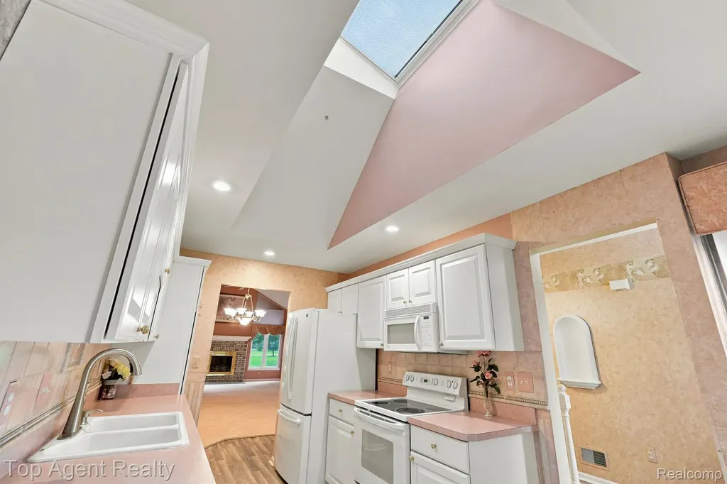48659 Sundance Court Shelby Charter Township MI 48315