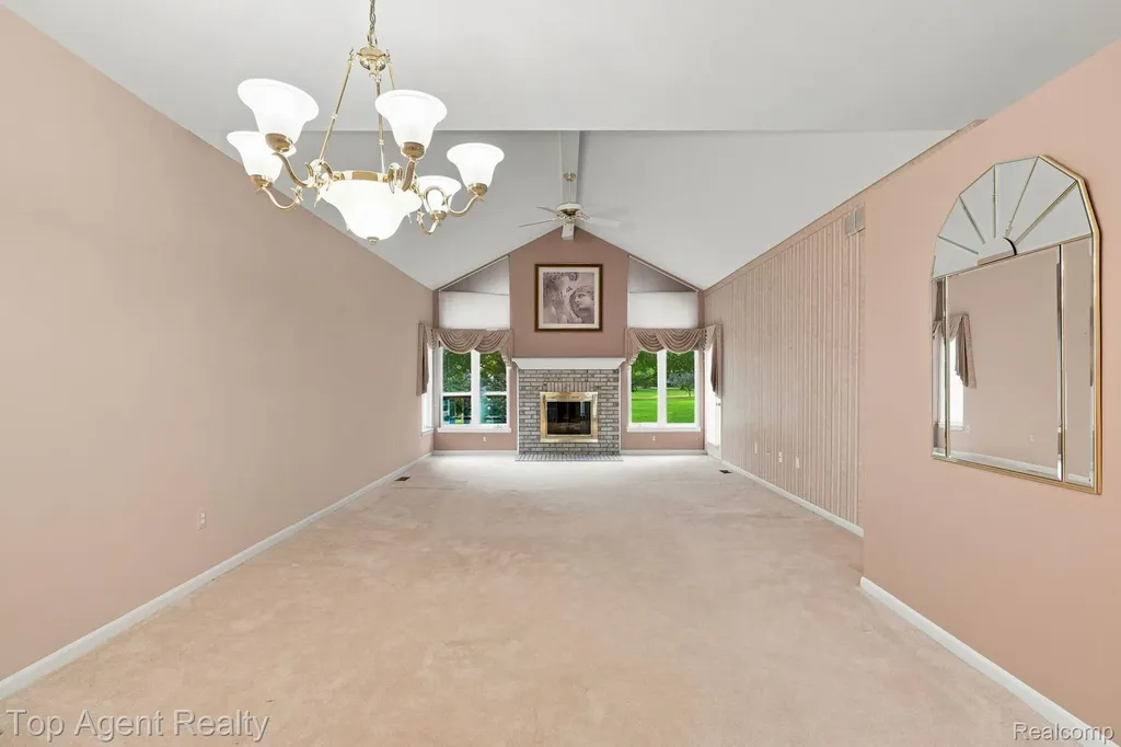 48659 Sundance Court Shelby Charter Township MI 48315