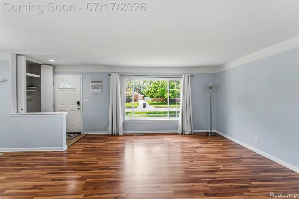32628 Bertram Drive Westland City MI 48185